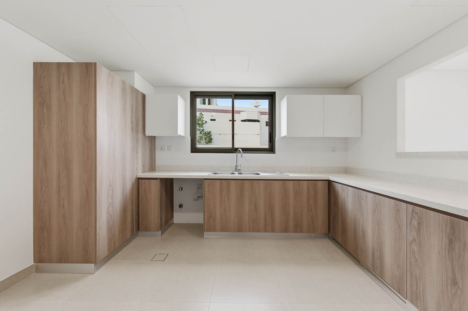 4 Bedrooms Villa in Garden View Villas