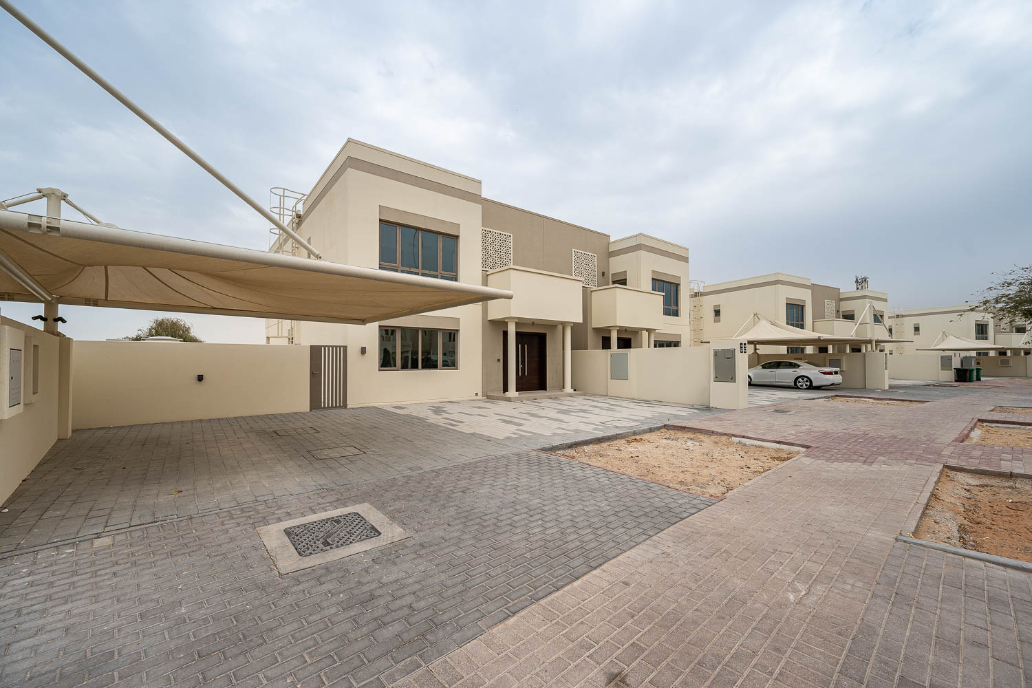 4 Bedrooms Villa in Garden View Villas