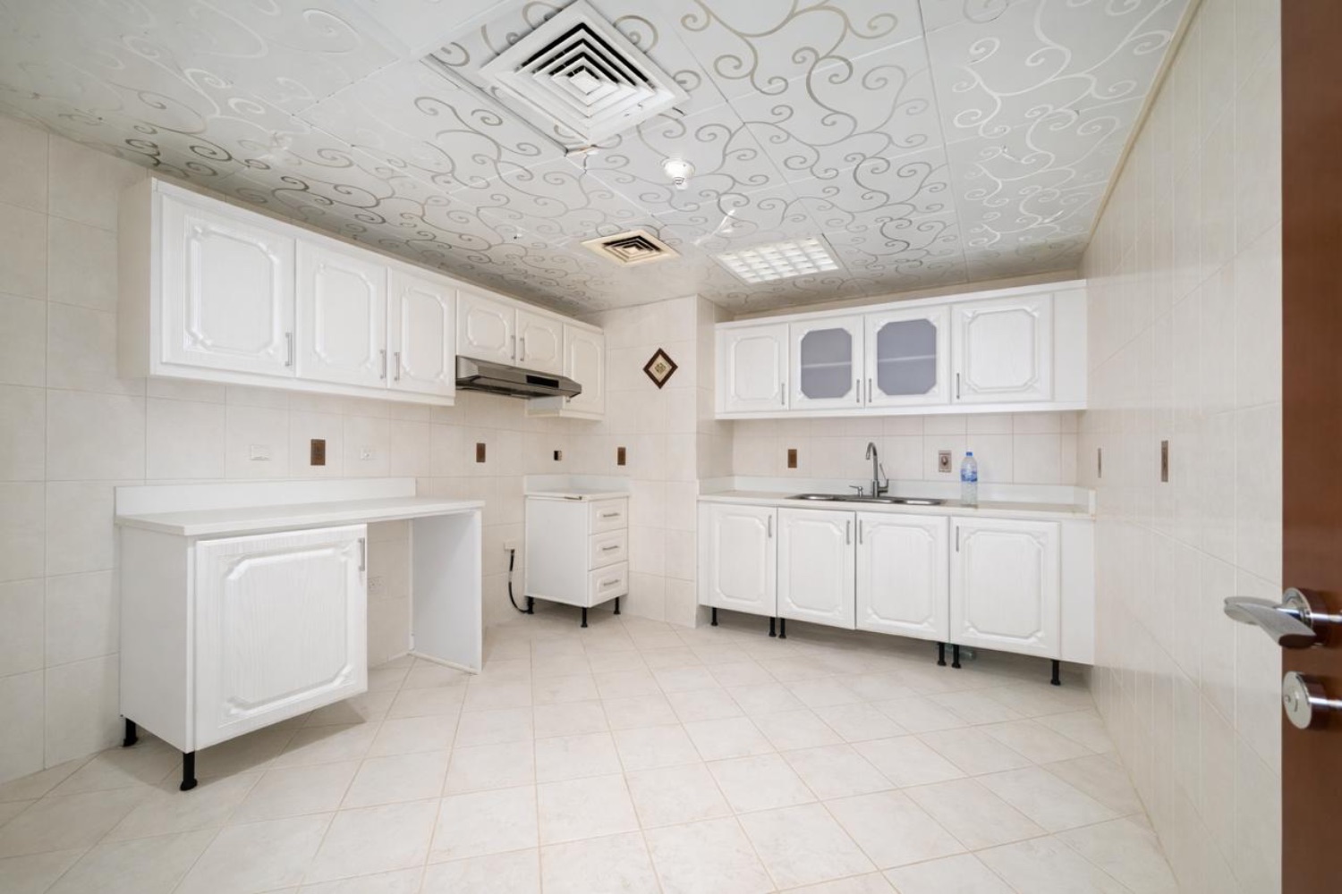 2 Bedrooms Apartment in Al Muhannad Tower