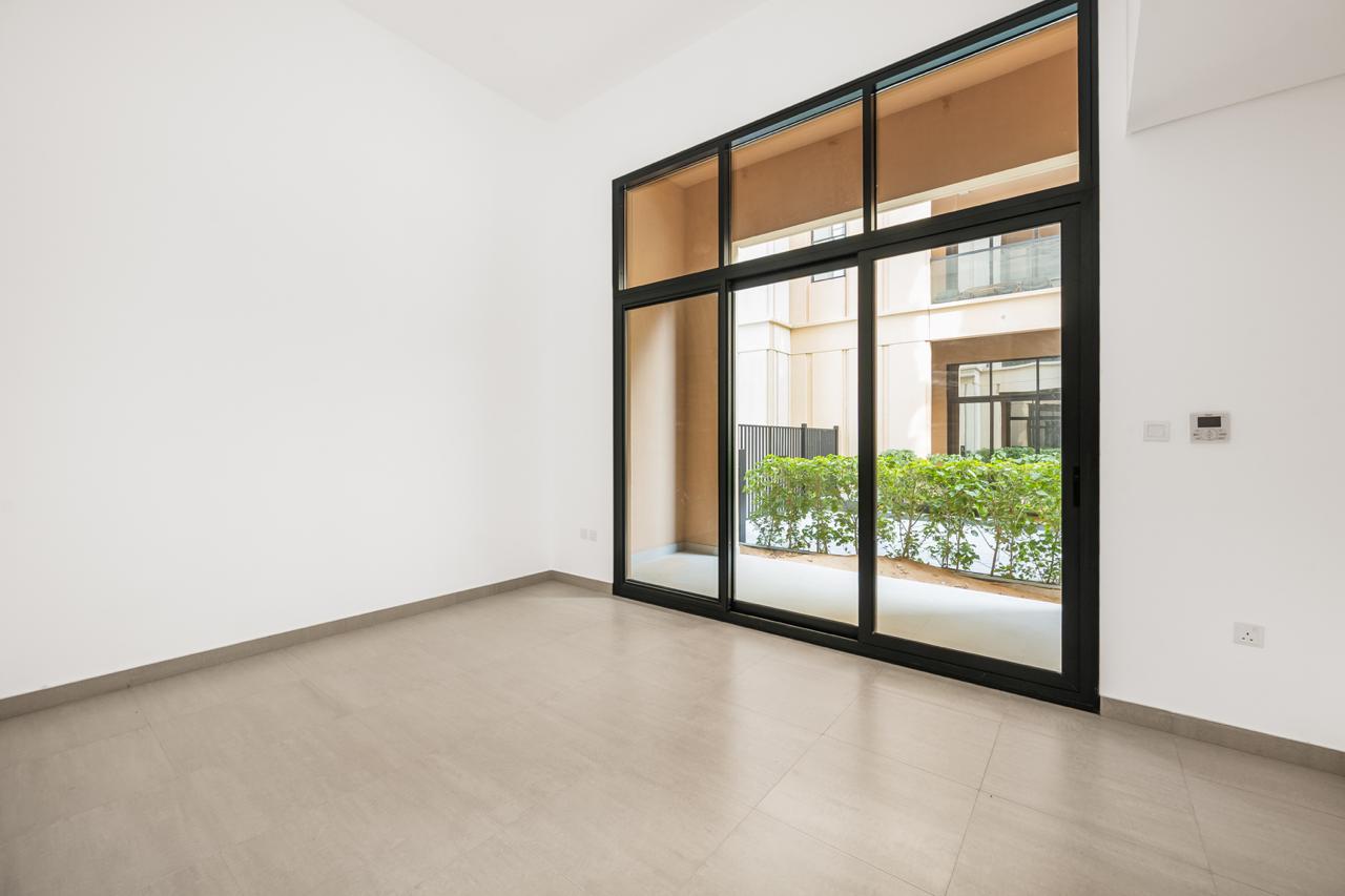 1 Bedroom Apartment in Al Mamsha