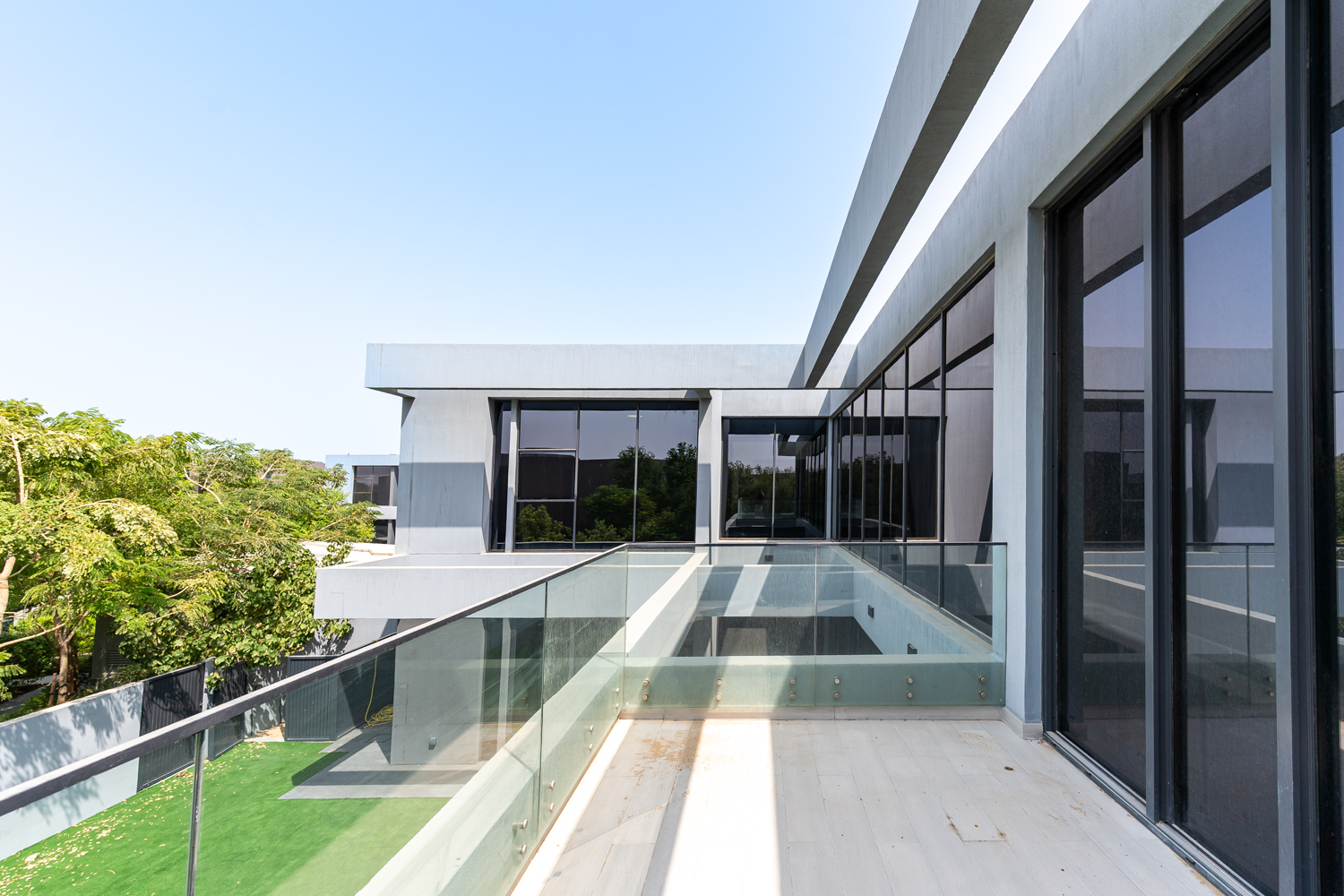 5 Bedrooms Villa in Sendian