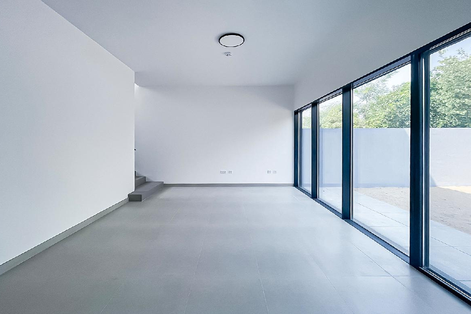 2 Bedrooms Townhouse in Sendian