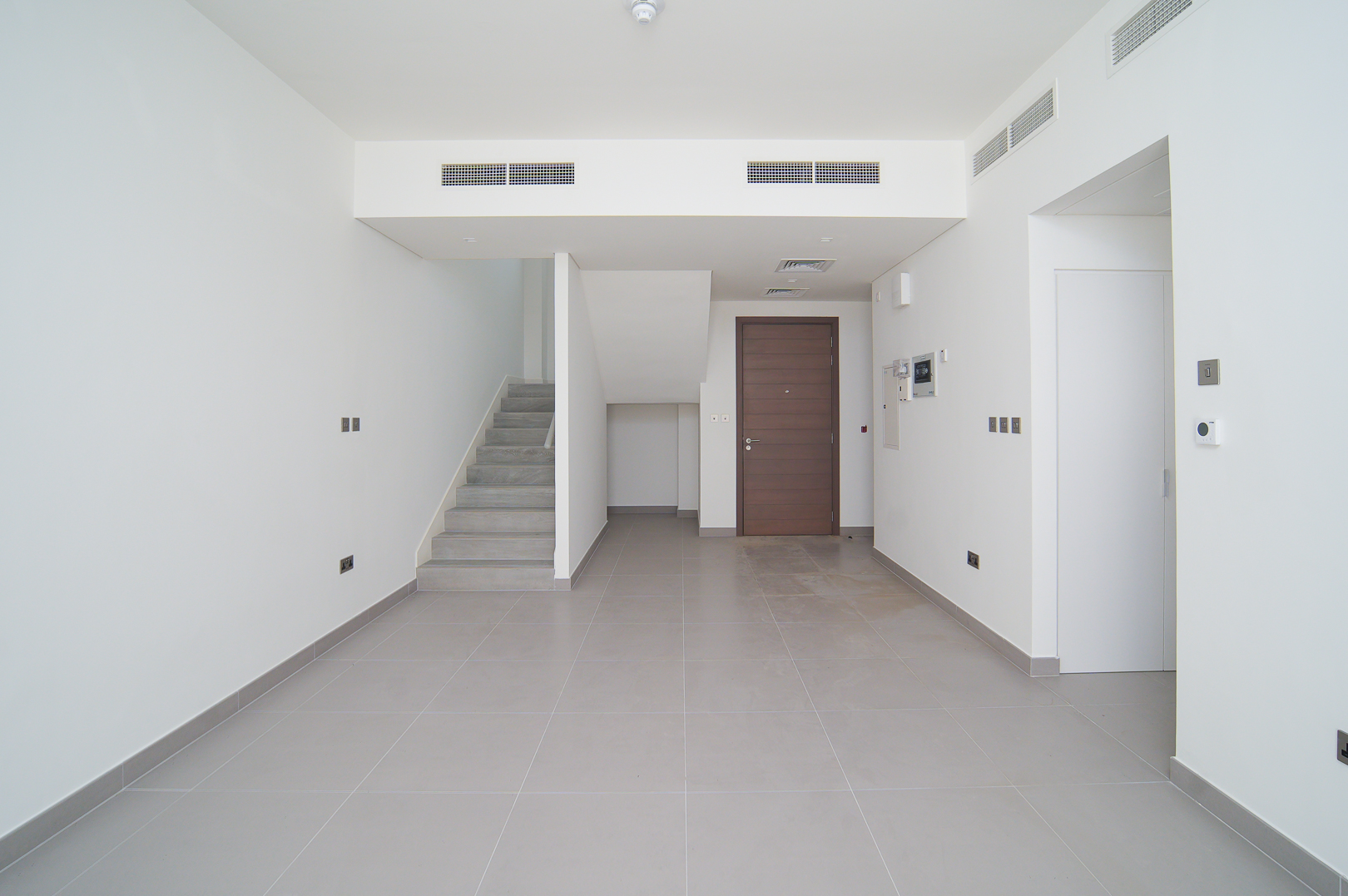 2 Bedrooms Townhouse in Noya Viva