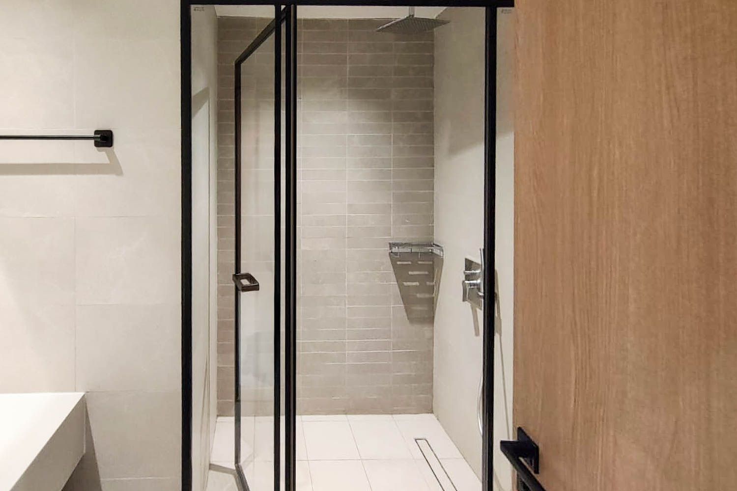 2 Bedrooms Apartment in Aria Gardens A