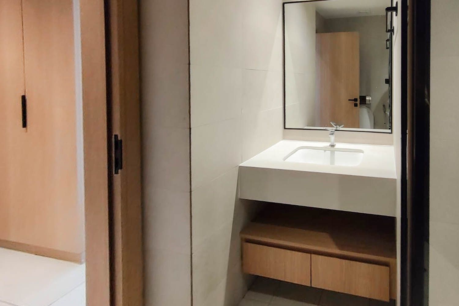 2 Bedrooms Apartment in Aria Gardens A