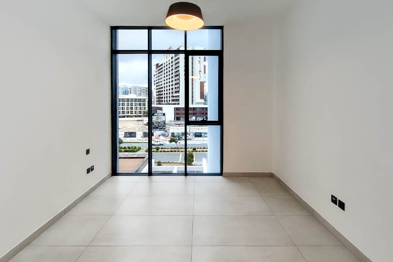 2 Bedrooms Apartment in Aria Gardens A