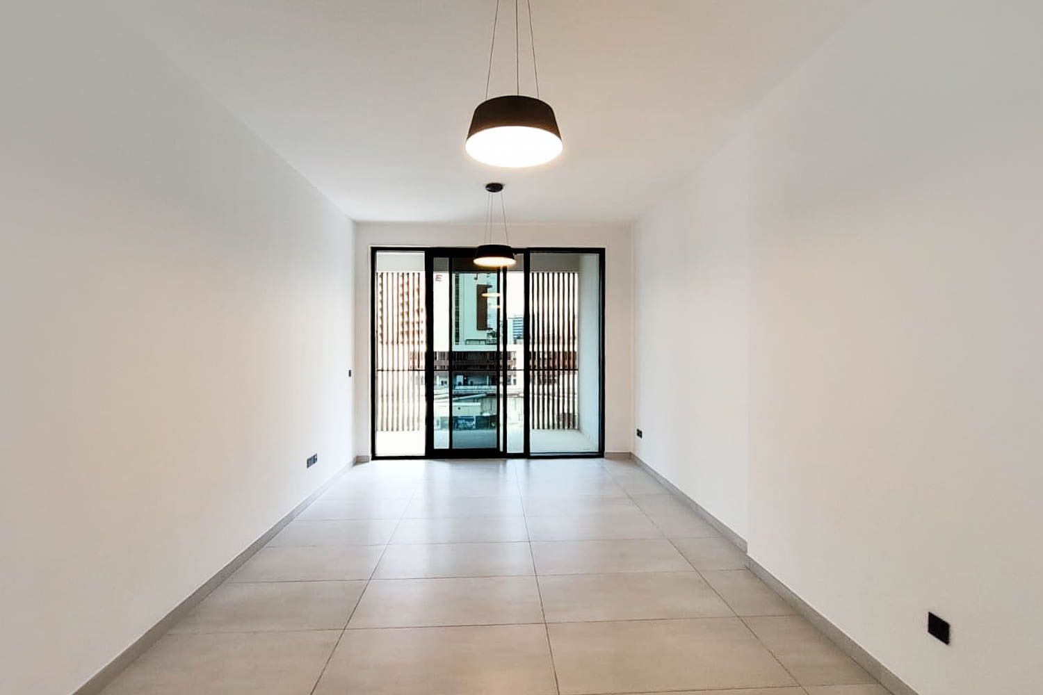 2 Bedrooms Apartment in Aria Gardens A