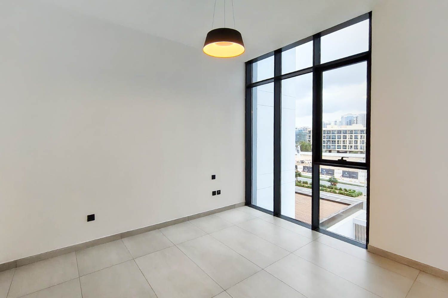 2 Bedrooms Apartment in Aria Gardens A