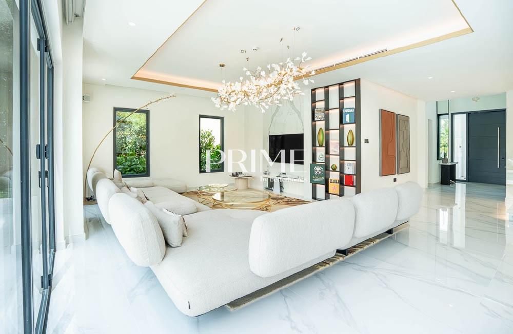5 Bedrooms Villa in Cluster 09