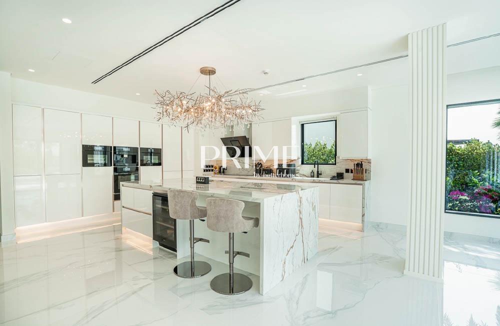 5 Bedrooms Villa in Cluster 09