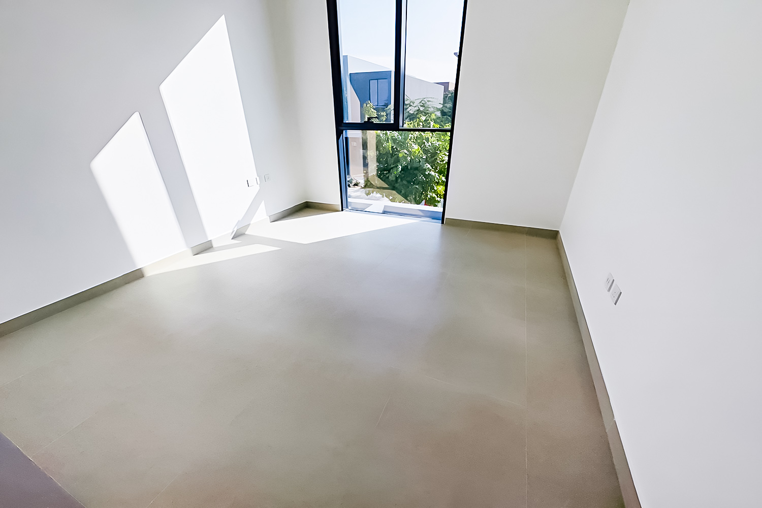 2 Bedrooms Townhouse in Robinia