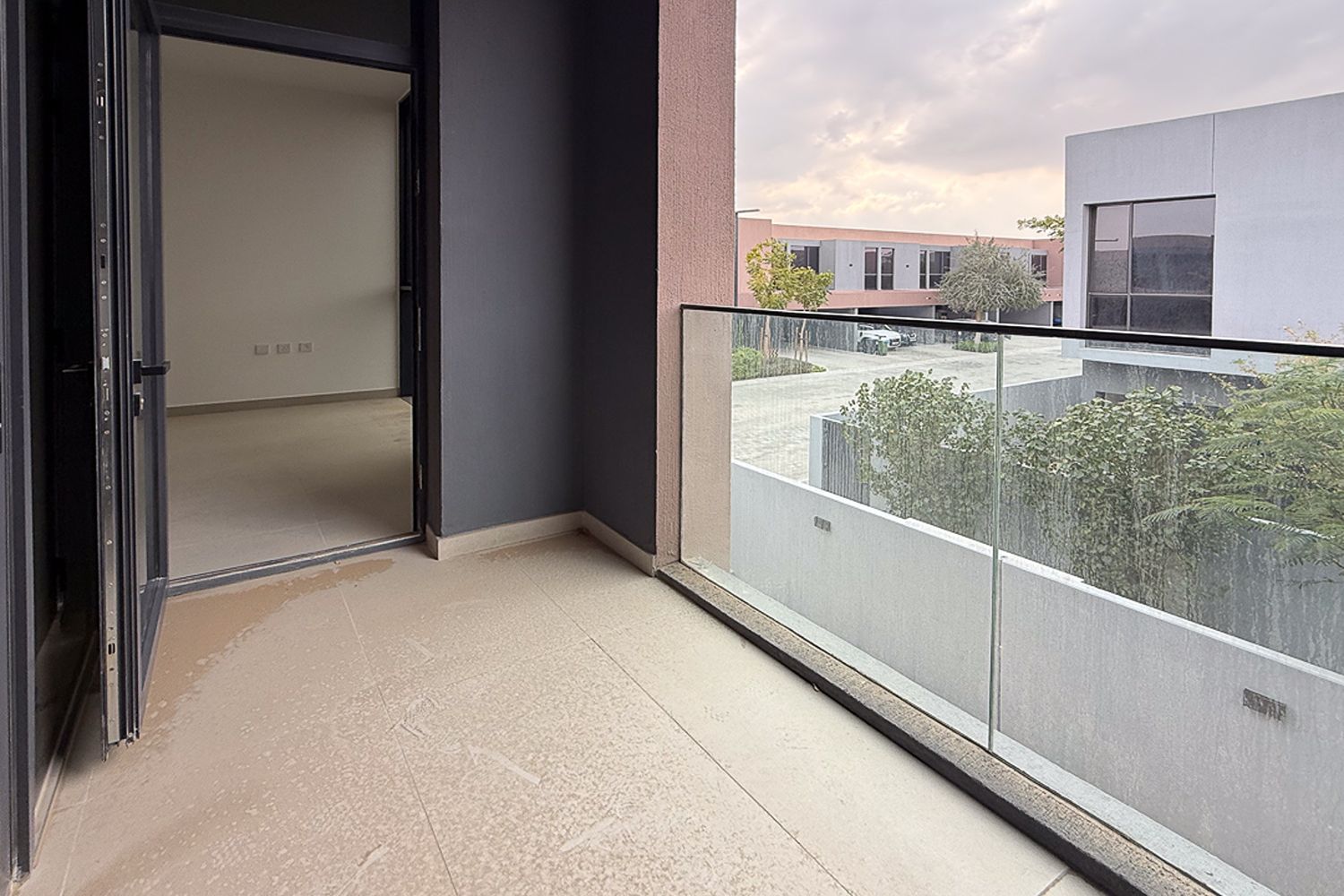 2 Bedrooms Townhouse in Robinia