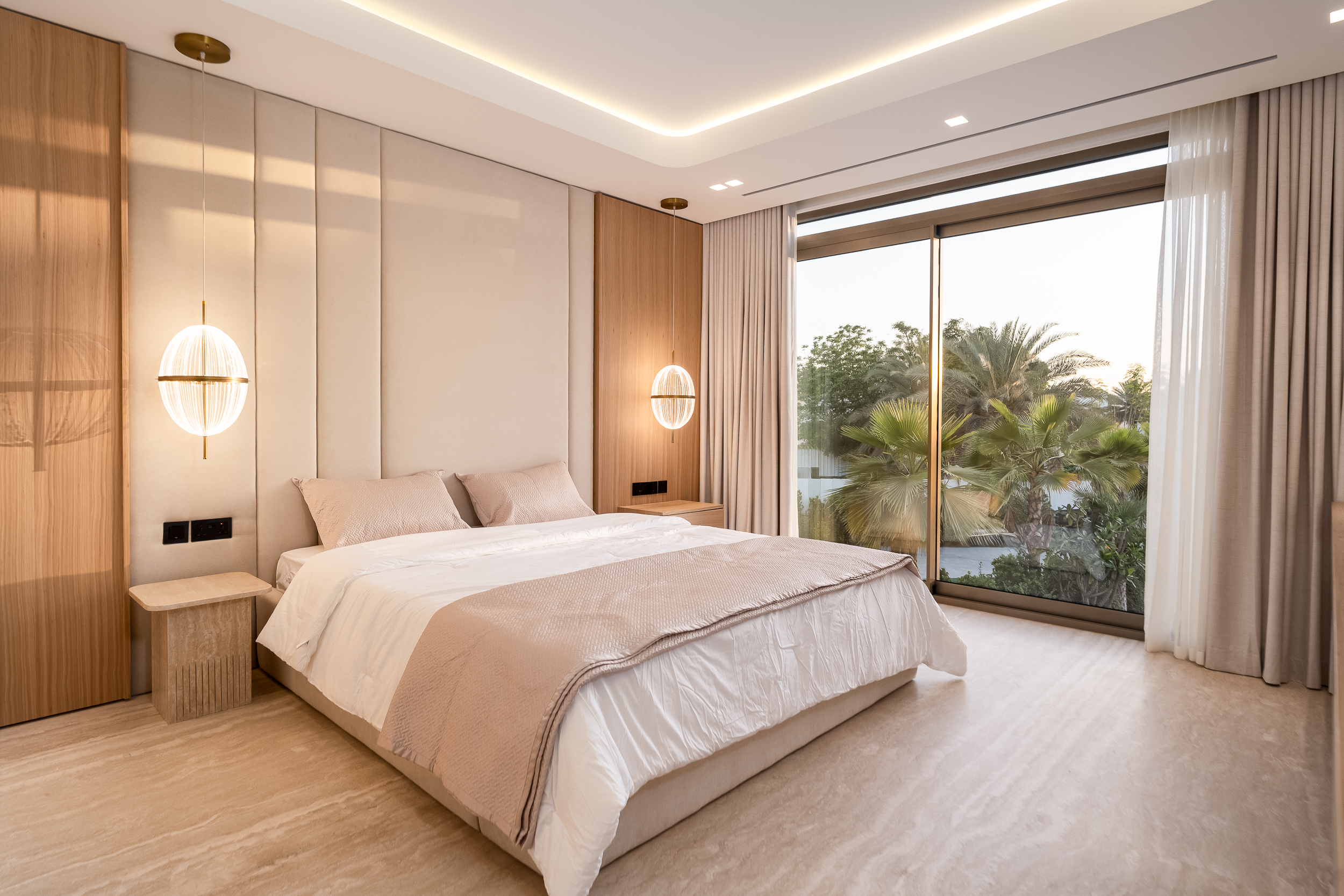 5 Bedrooms Villa in Entertainment Foyer