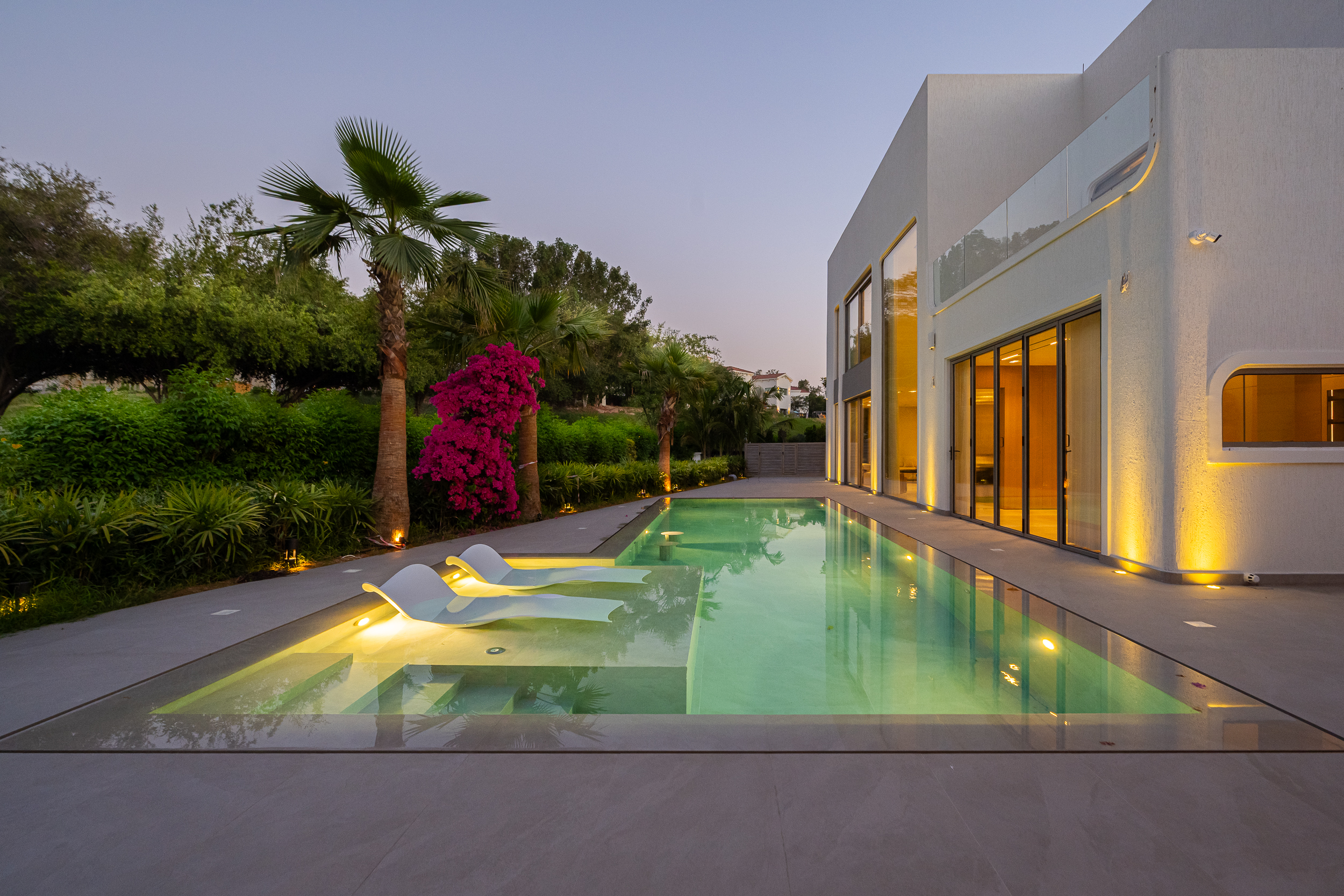5 Bedrooms Villa in Entertainment Foyer