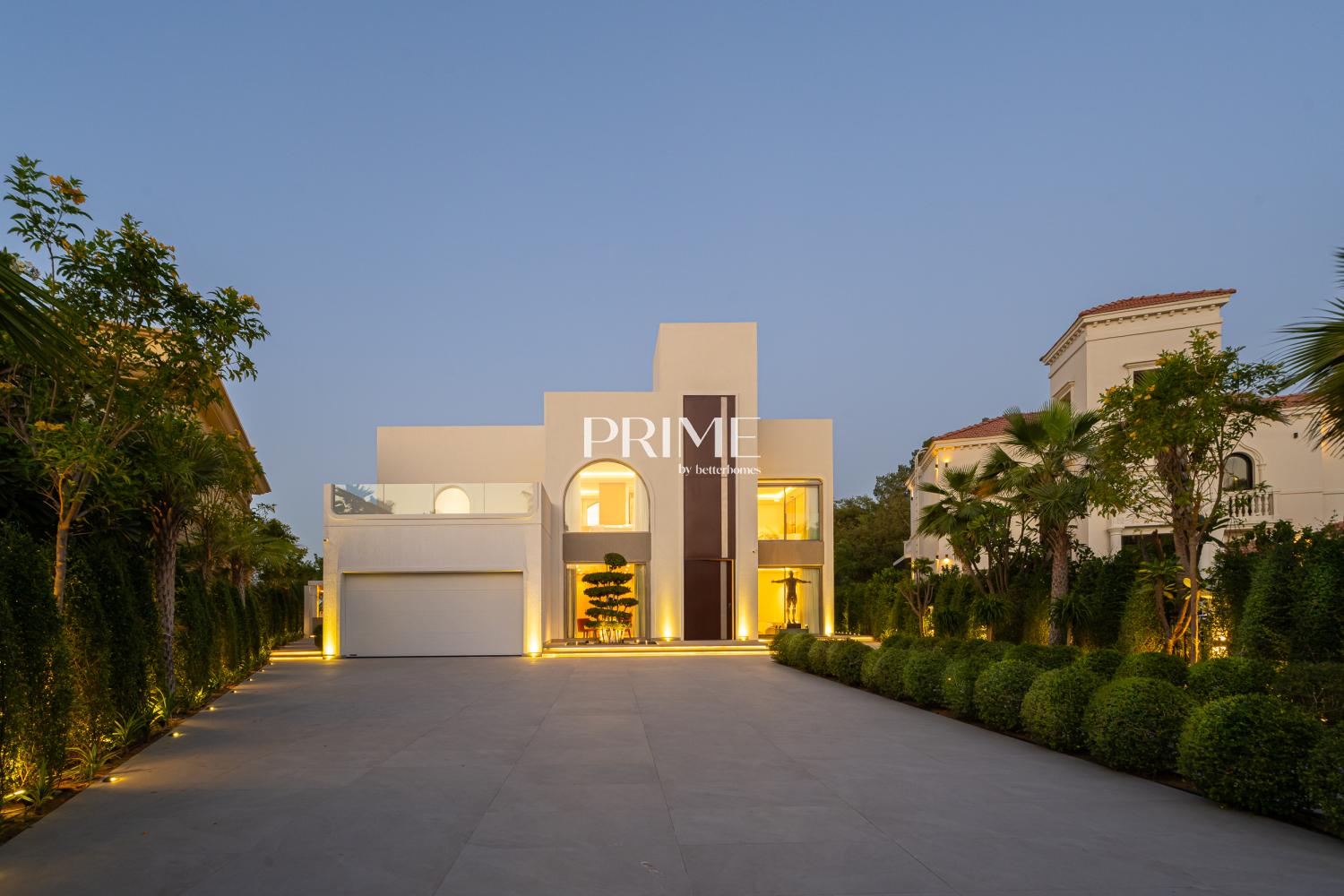 5 Bedrooms Villa in Entertainment Foyer
