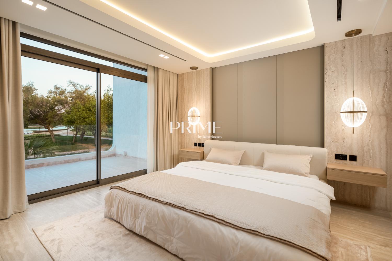 5 Bedrooms Villa in Entertainment Foyer