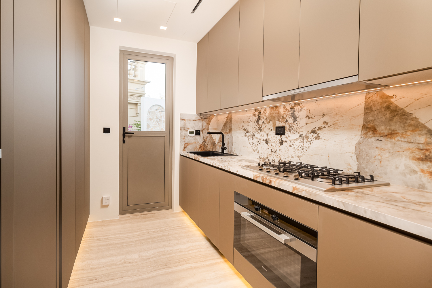 5 Bedrooms Villa in Entertainment Foyer