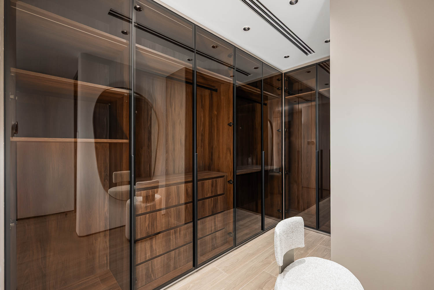 5 Bedrooms Villa in Entertainment Foyer