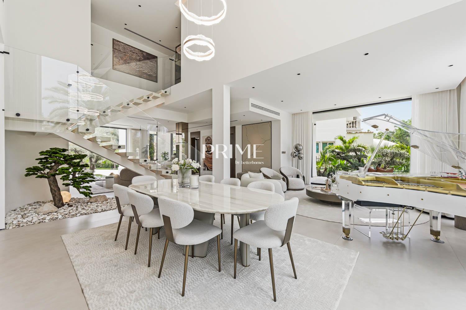 5 Bedrooms Villa in Entertainment Foyer