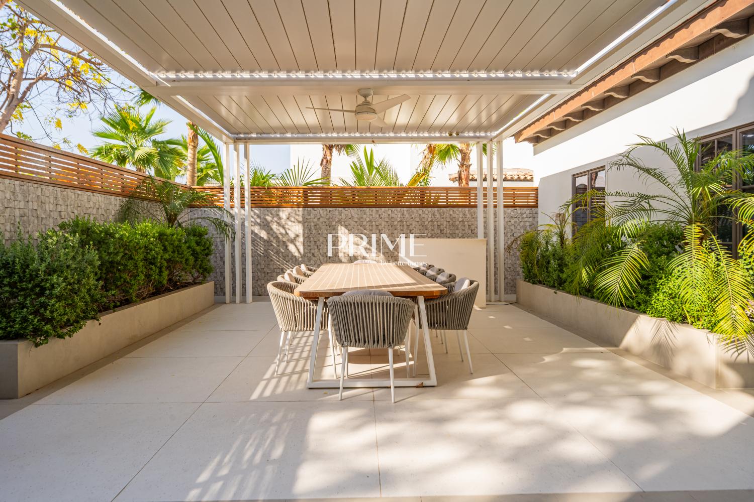 4 Bedrooms Villa in Whispering Pines