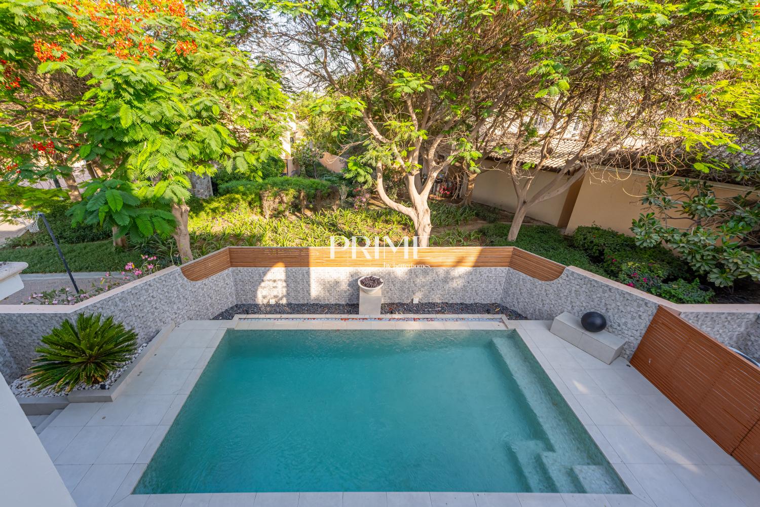 4 Bedrooms Villa in Whispering Pines