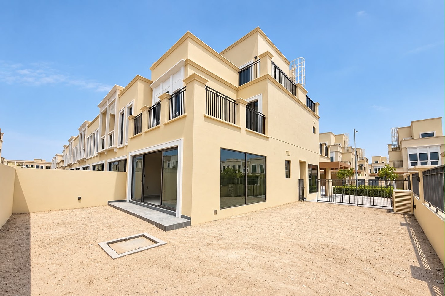 5 Bedroom Townhouse in Malta 2