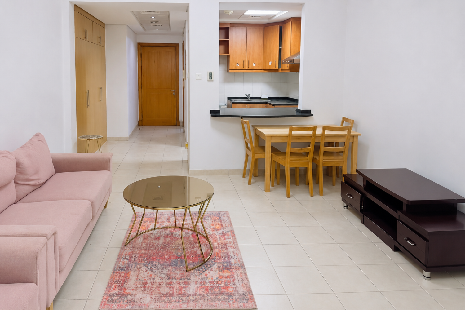 Studio Apartment in Mog 197