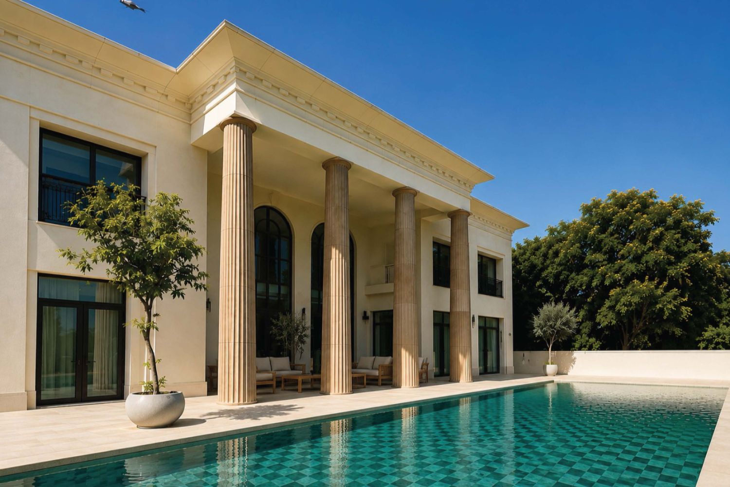 7 Bedrooms Villa in Sector L