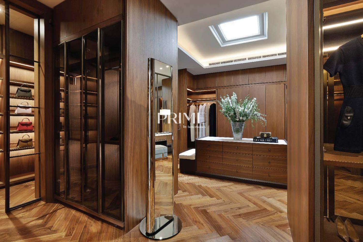 7 Bedrooms Villa in Sector L