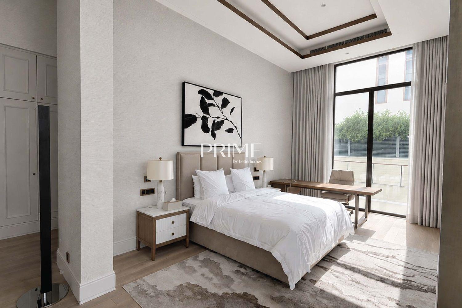 7 Bedrooms Villa in Sector L