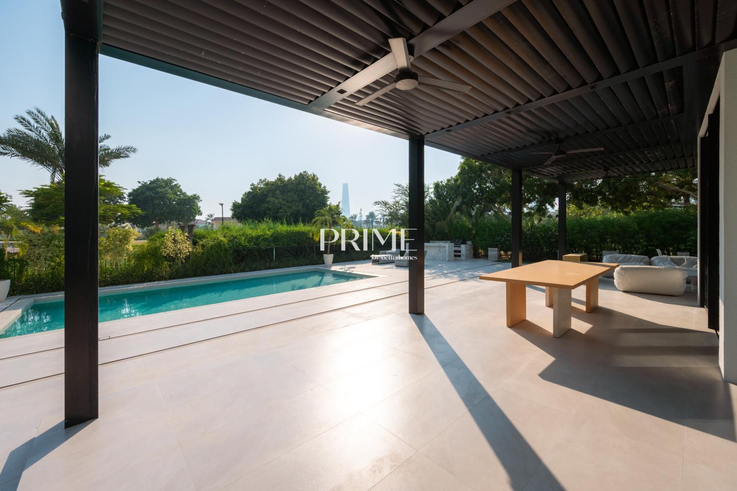 5 Bedrooms Villa in Entertainment Foyer