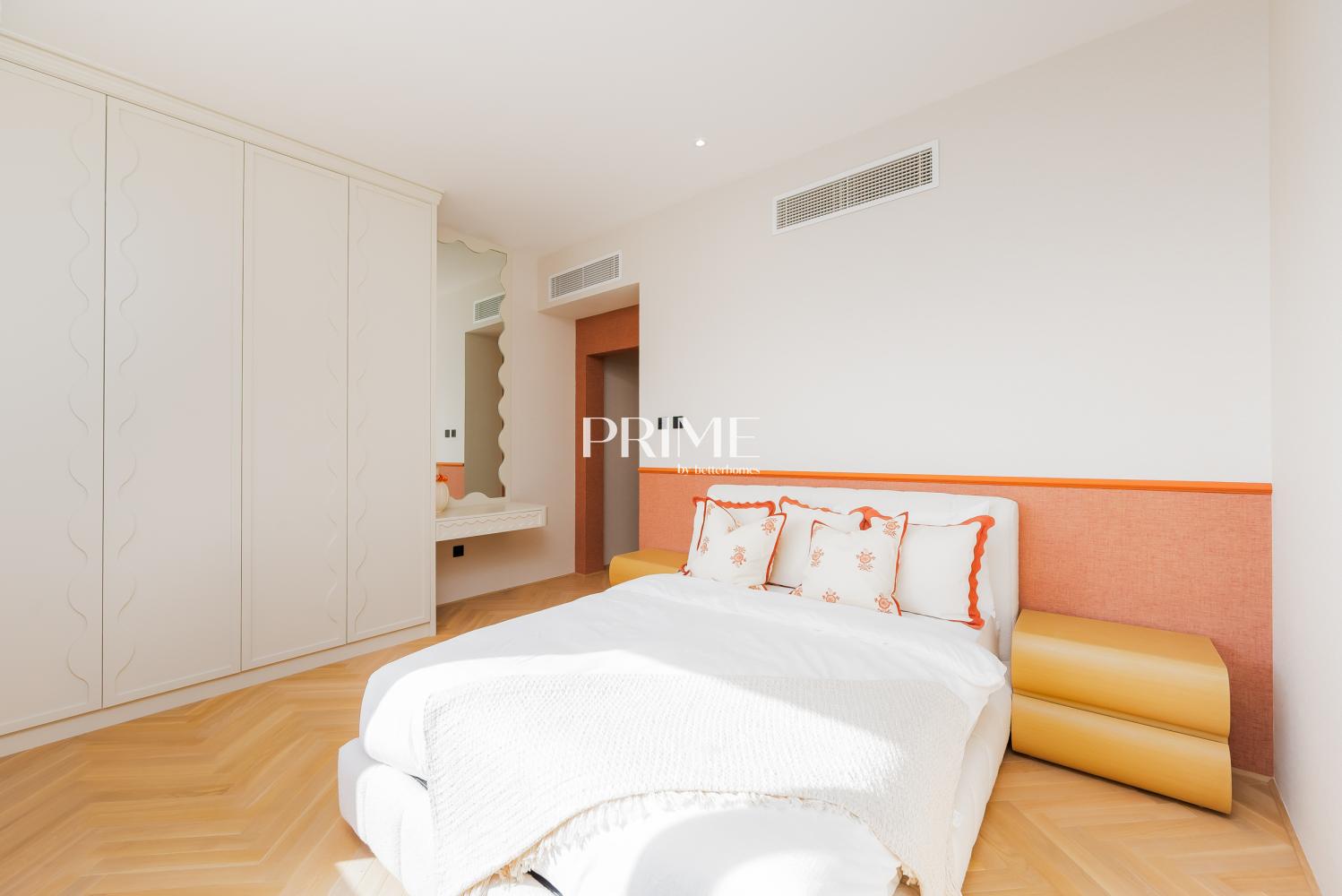 5 Bedrooms Villa in Entertainment Foyer