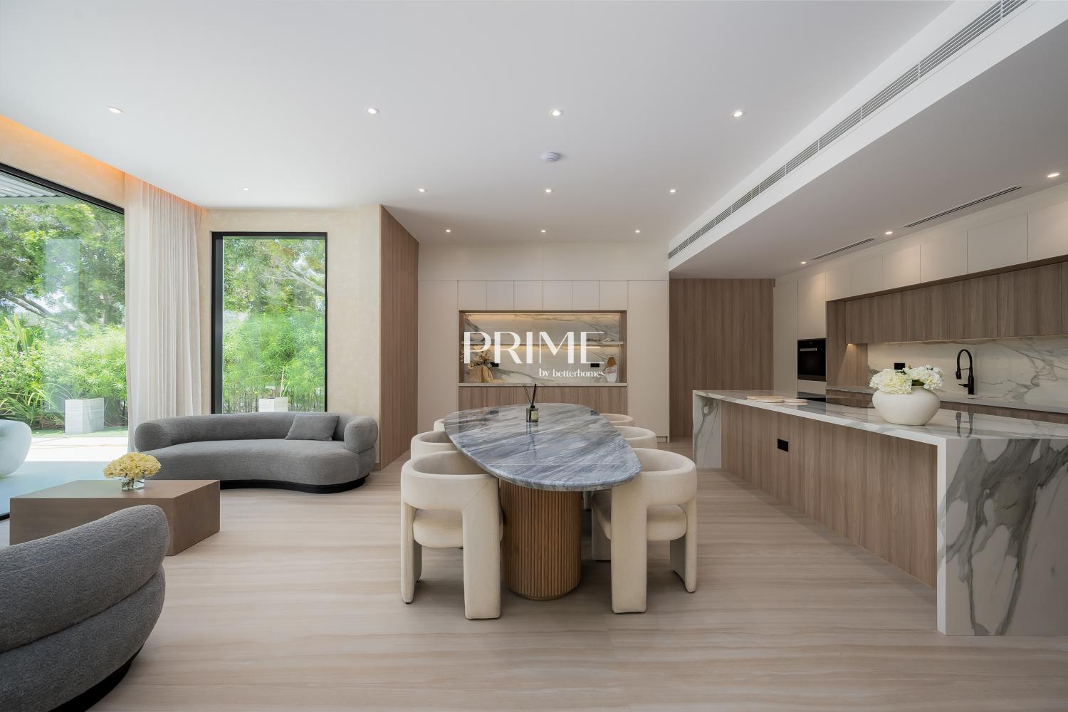 5 Bedrooms Villa in Entertainment Foyer