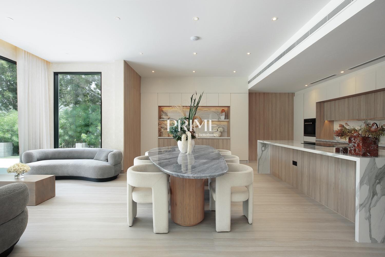 5 Bedrooms Villa in Entertainment Foyer