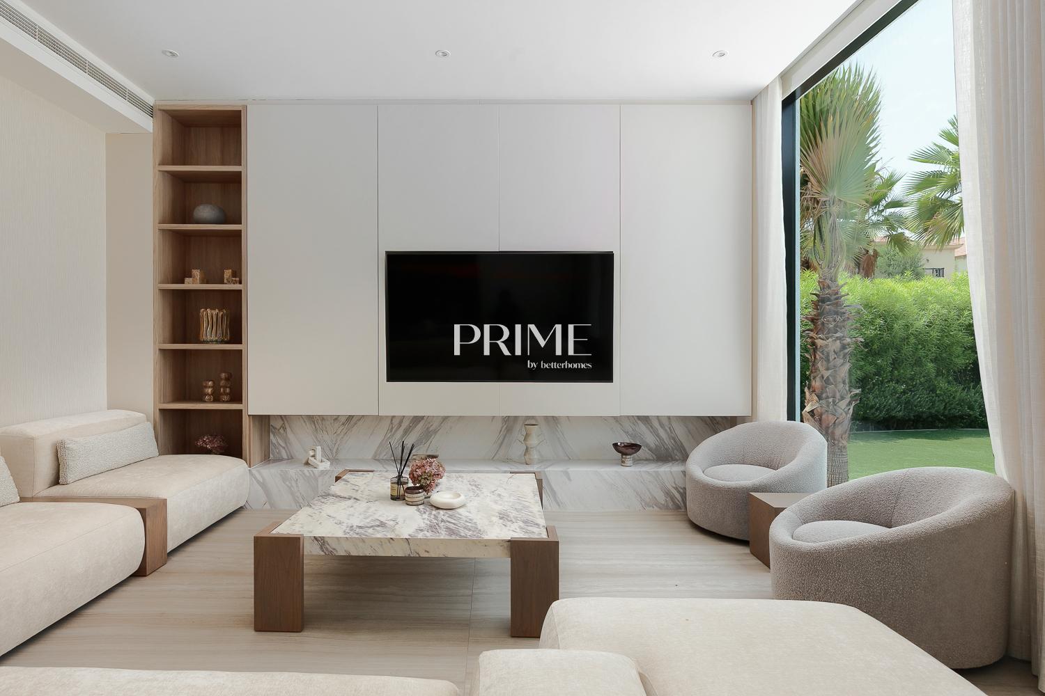 5 Bedrooms Villa in Entertainment Foyer