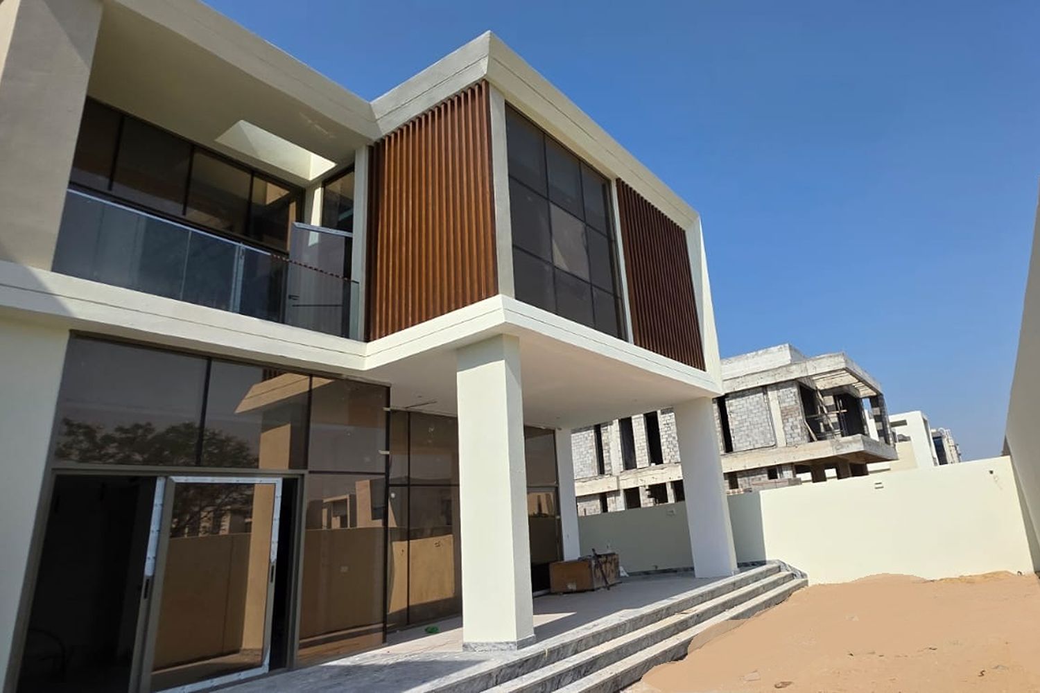 5 Bedroom Villa in Al Zahia 6