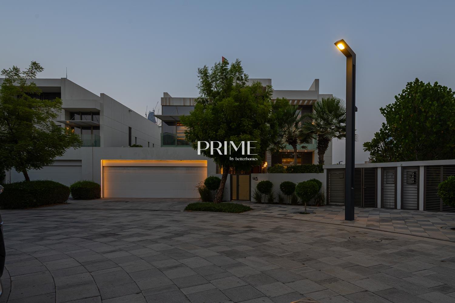7 Bedrooms Villa in District One Villas