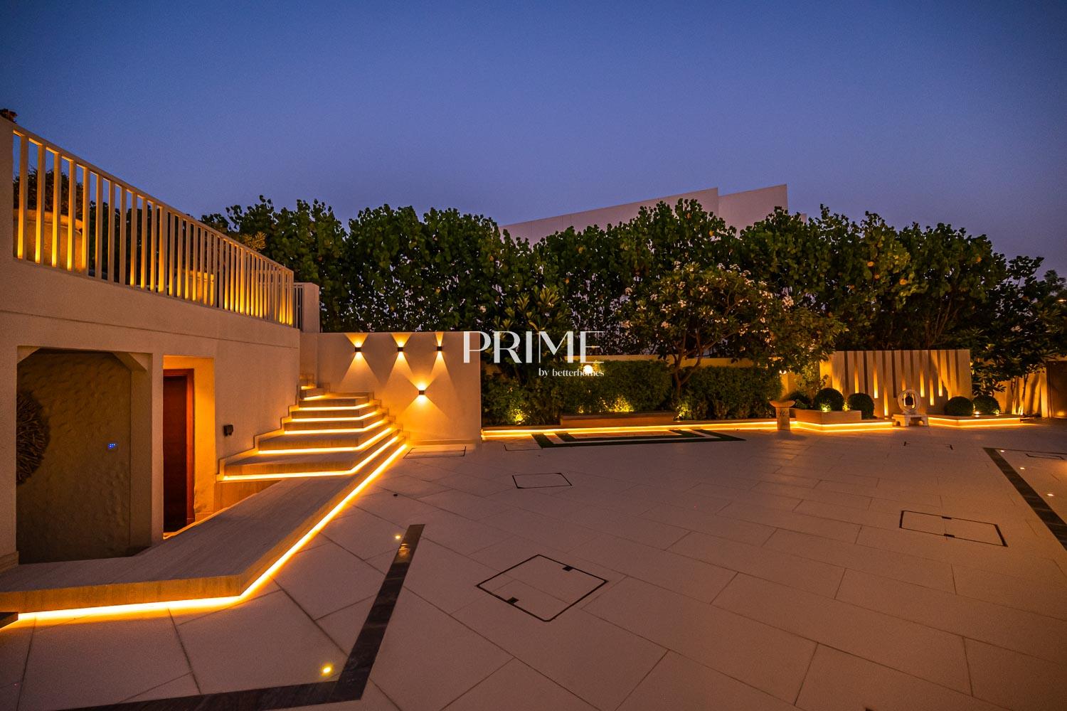 7 Bedrooms Villa in District One Villas