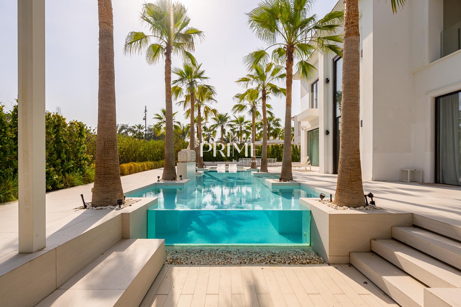 4 Bedrooms Villa in Cluster 25