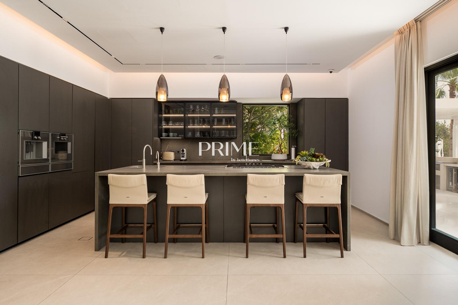 4 Bedrooms Villa in Cluster 25