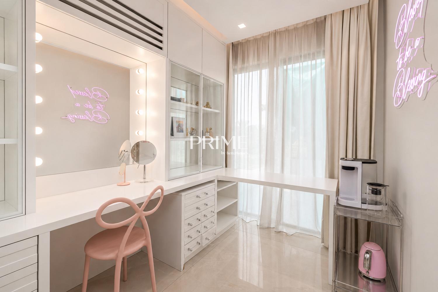 4 Bedrooms Villa in Cluster 25