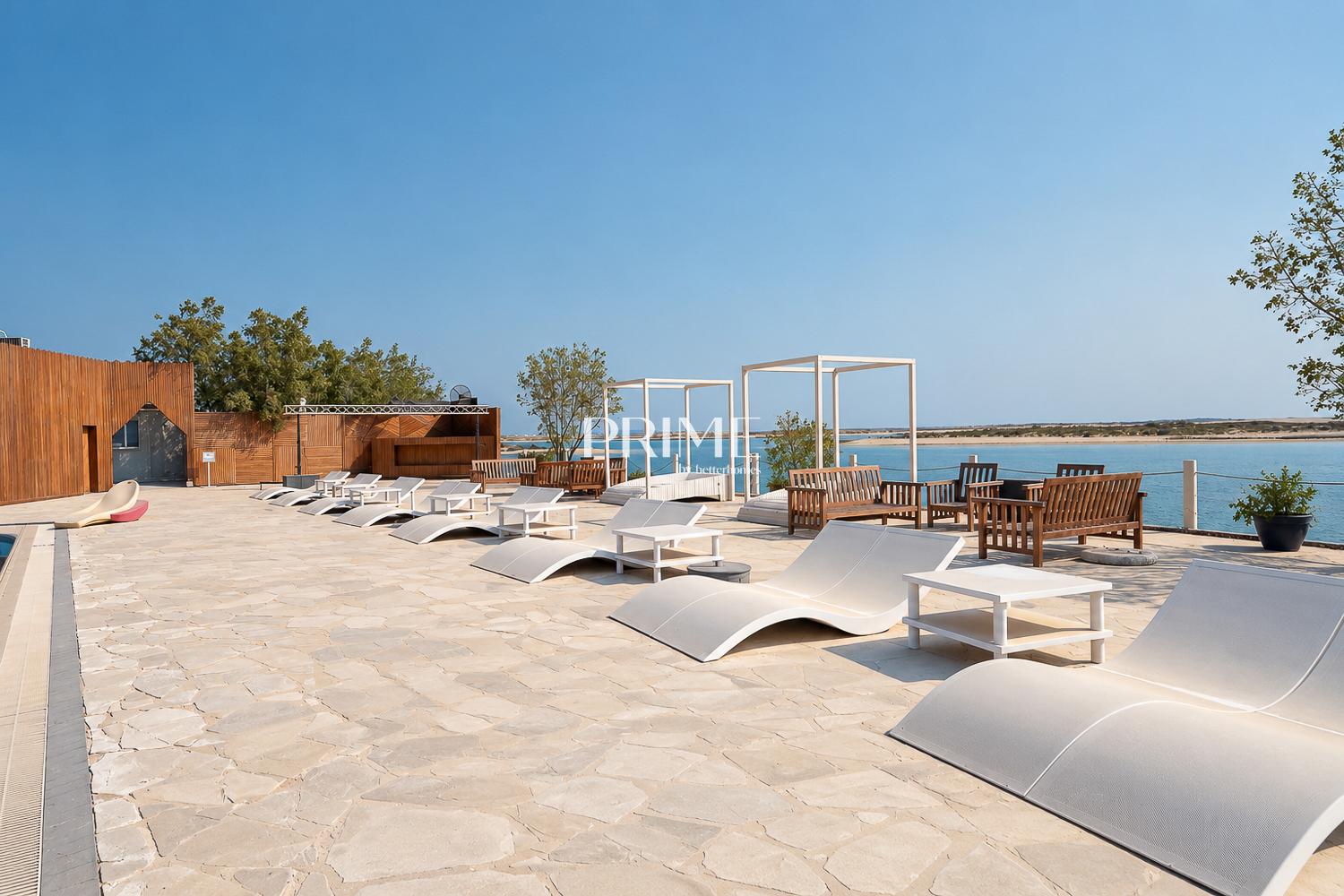  Land in Lebanon Island