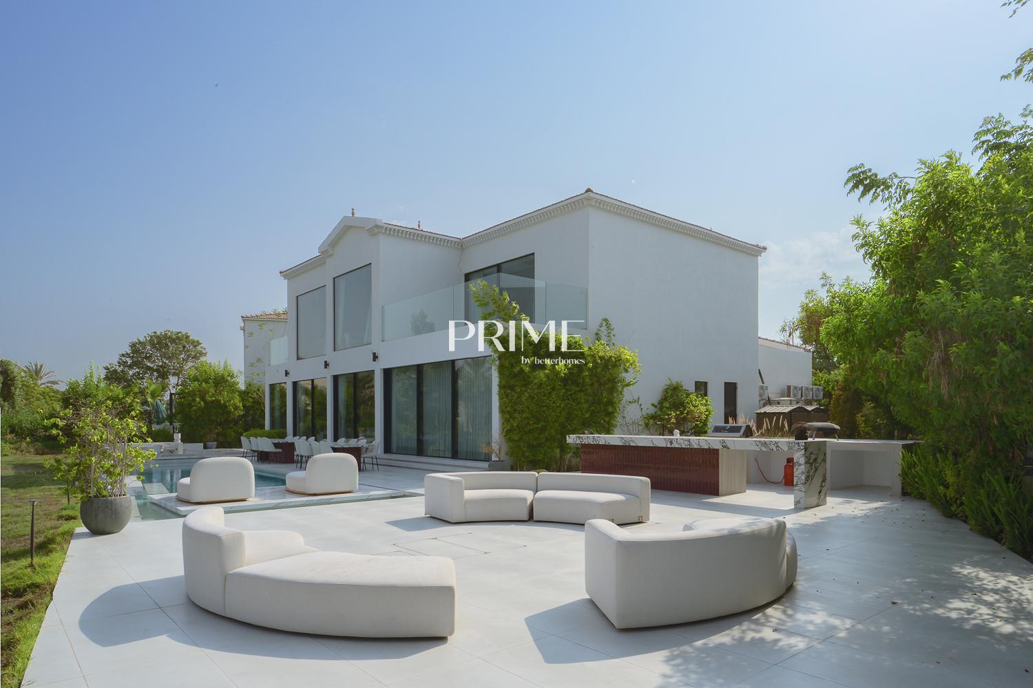 5 Bedrooms Villa in Entertainment Foyer