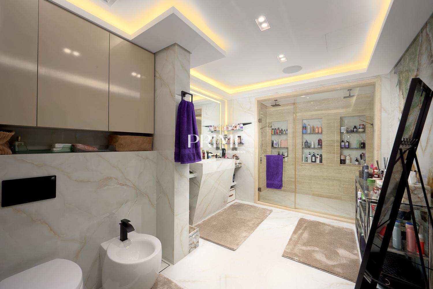 6 Bedrooms Villa in Sanctuary Falls