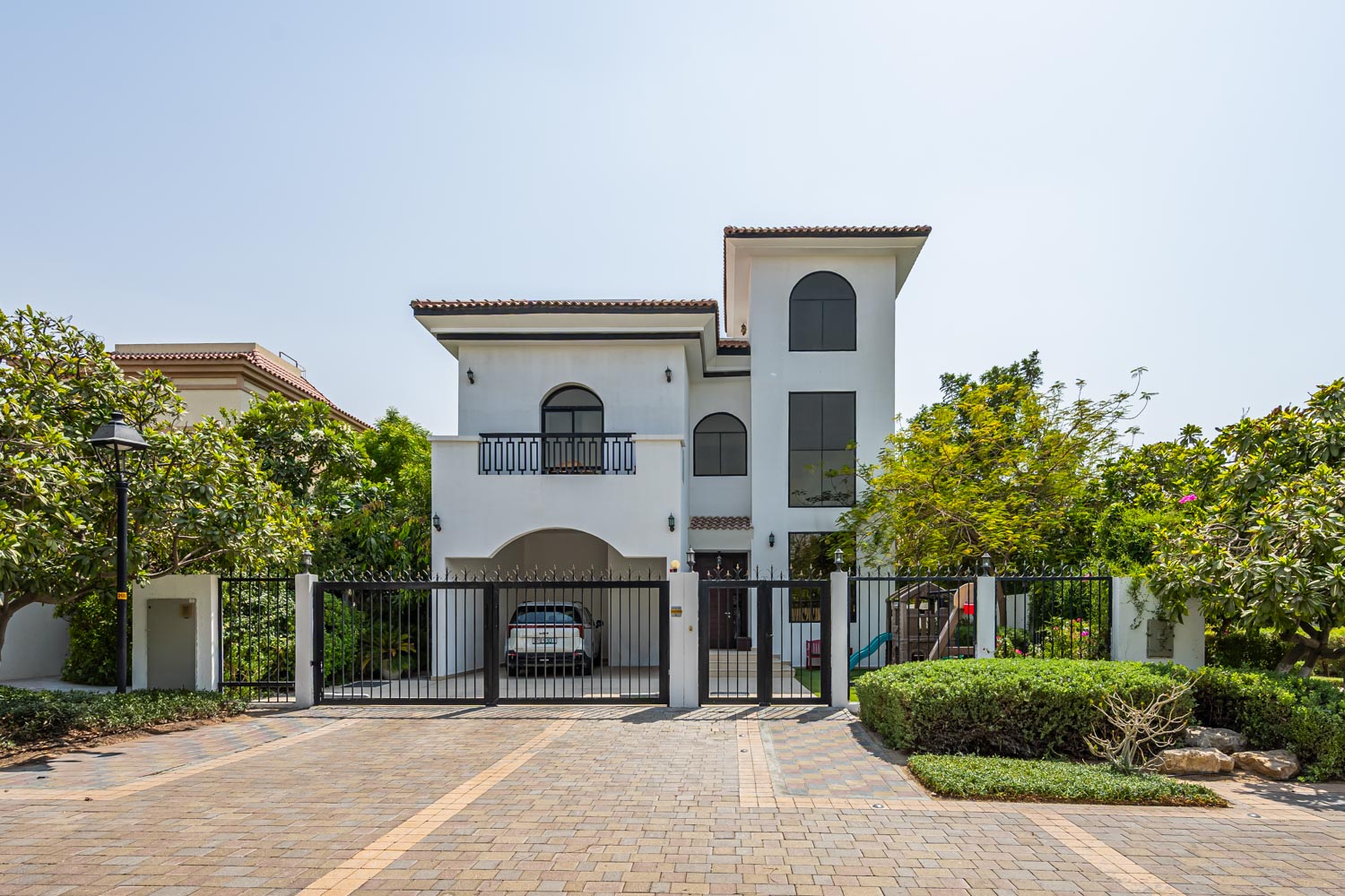 5 Bedroom Villa in Courtyard CP7