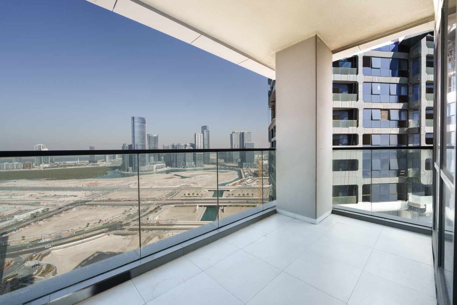 2 Bedroom Apartment in Canal Residence