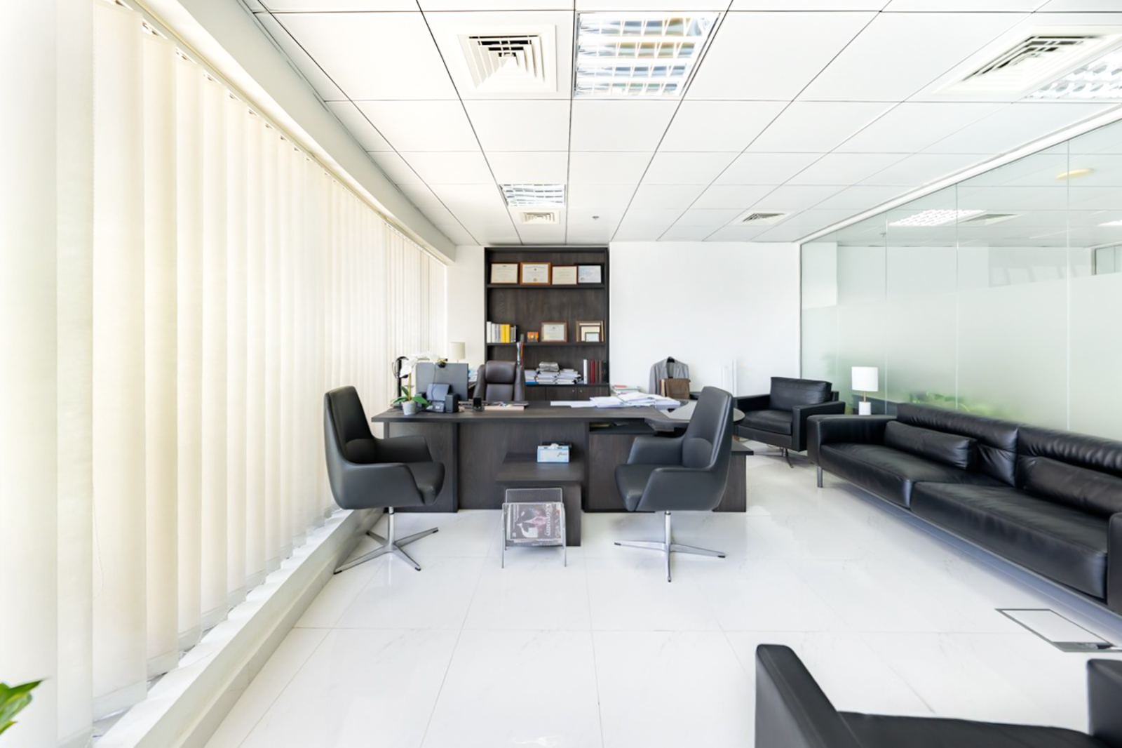 Excellent Fitted Layout | 3 Parking Bays | Tenanted