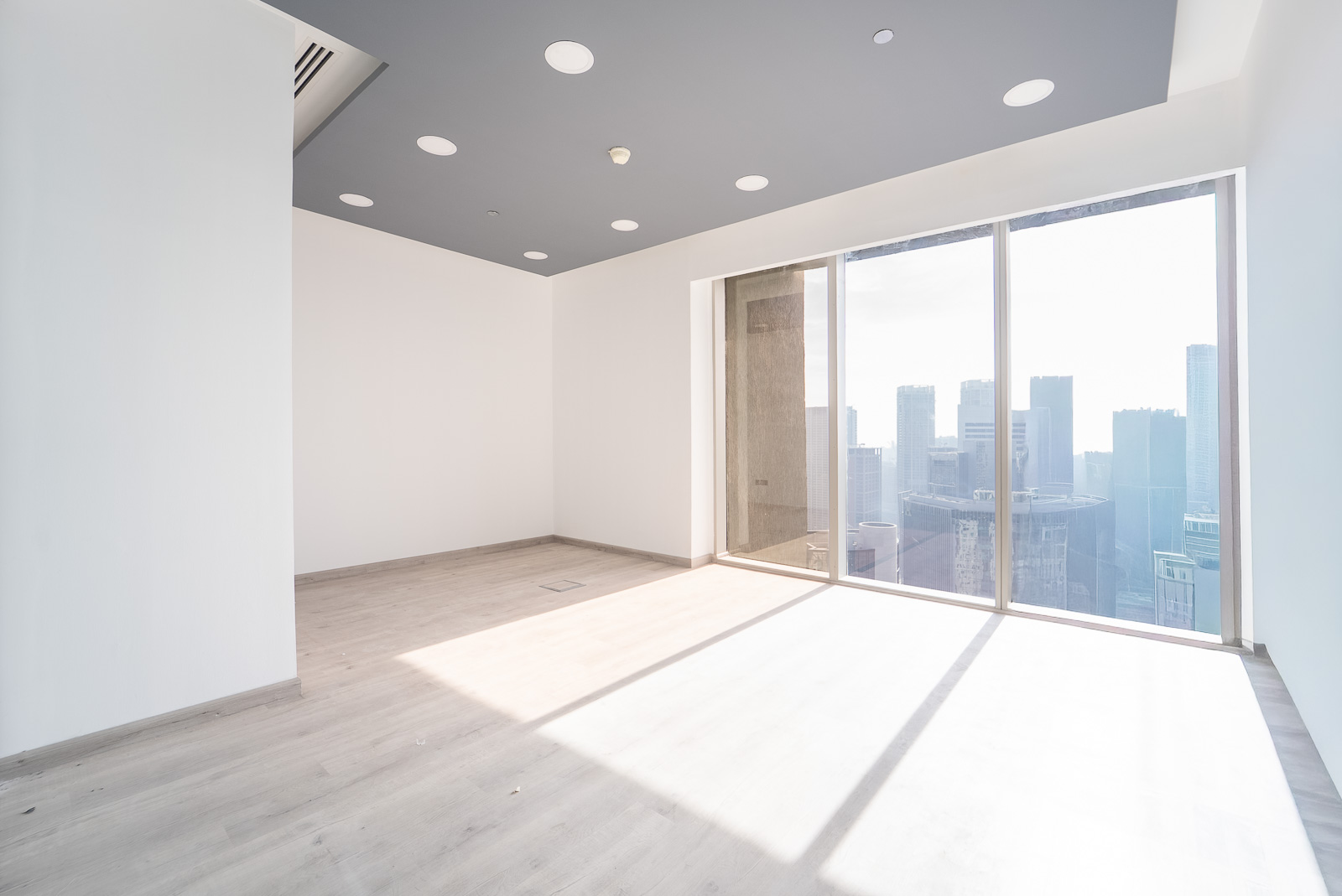 Excellent Grade A | Fully Fitted | High Floor
