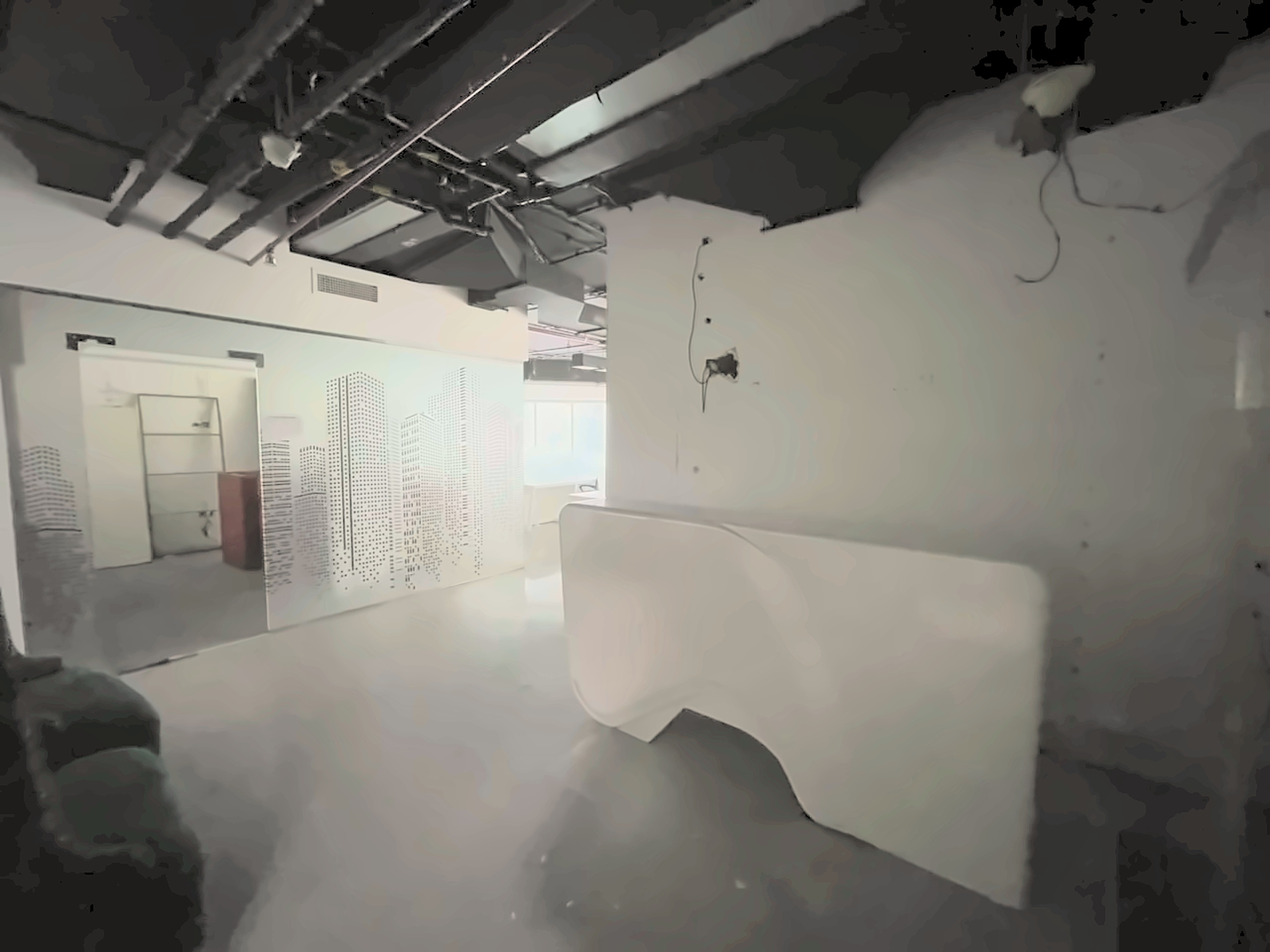 Vacant | Semi Fitted | 4 Parking Spaces