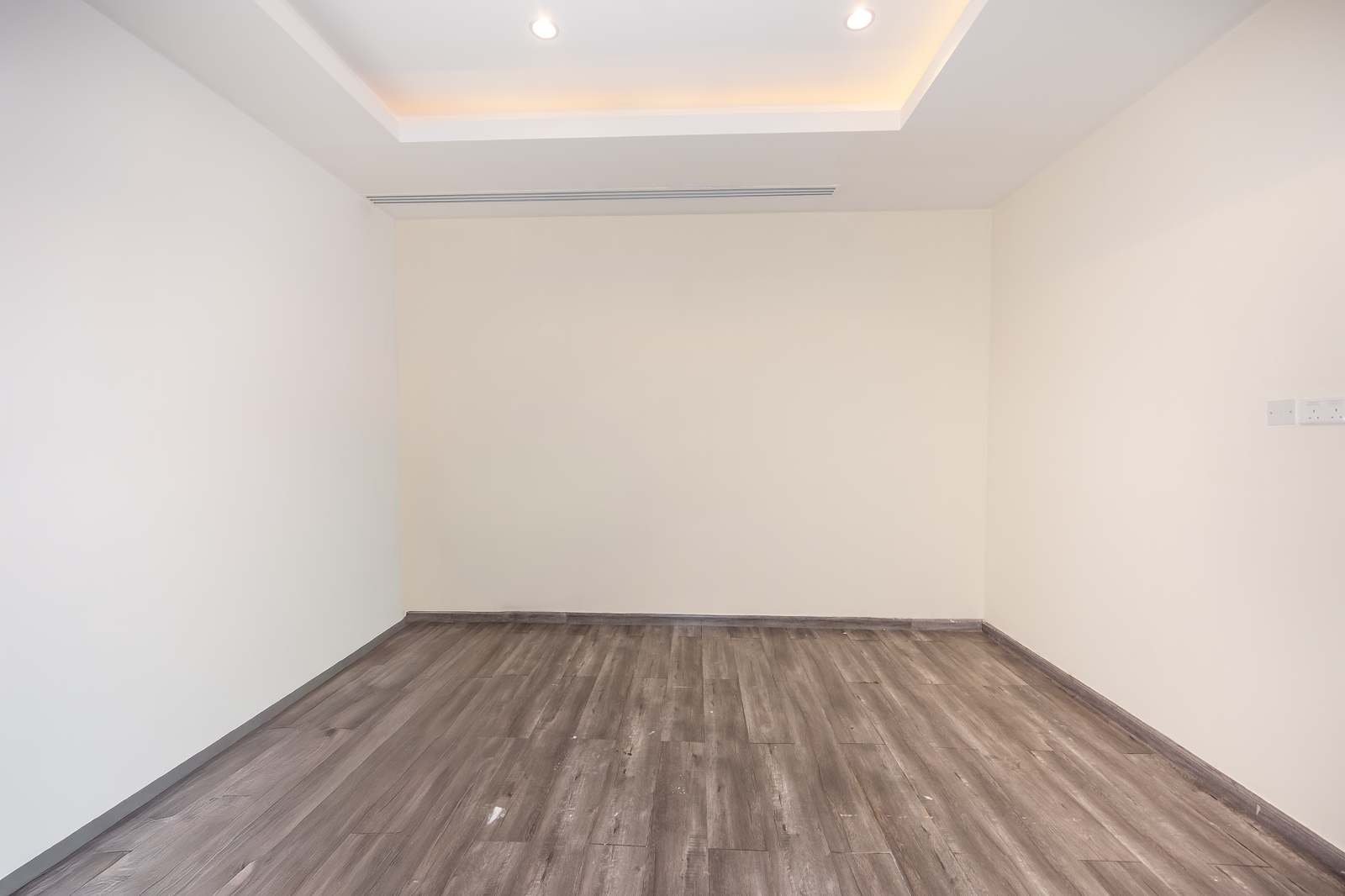 https://storage.engageplatform.ai/crc/properties/images/EP-0090804/KVkOZsYTIoJZROOwVZL0e4AxzEQkYMAaH2e3gSvO.jpg